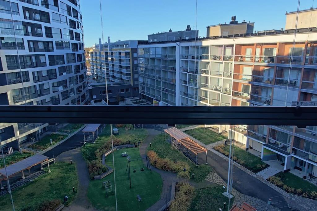 New Studio Cherry Near Helsinki Airport In Kivistoe Vantaa Ngoại thất bức ảnh