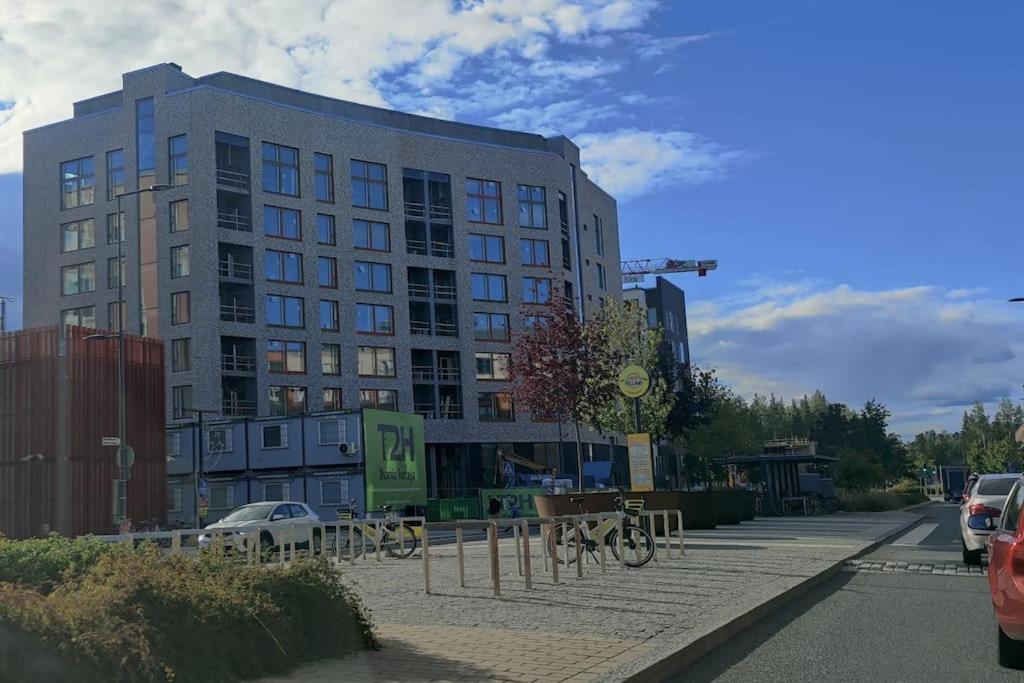 New Studio Cherry Near Helsinki Airport In Kivistoe Vantaa Ngoại thất bức ảnh